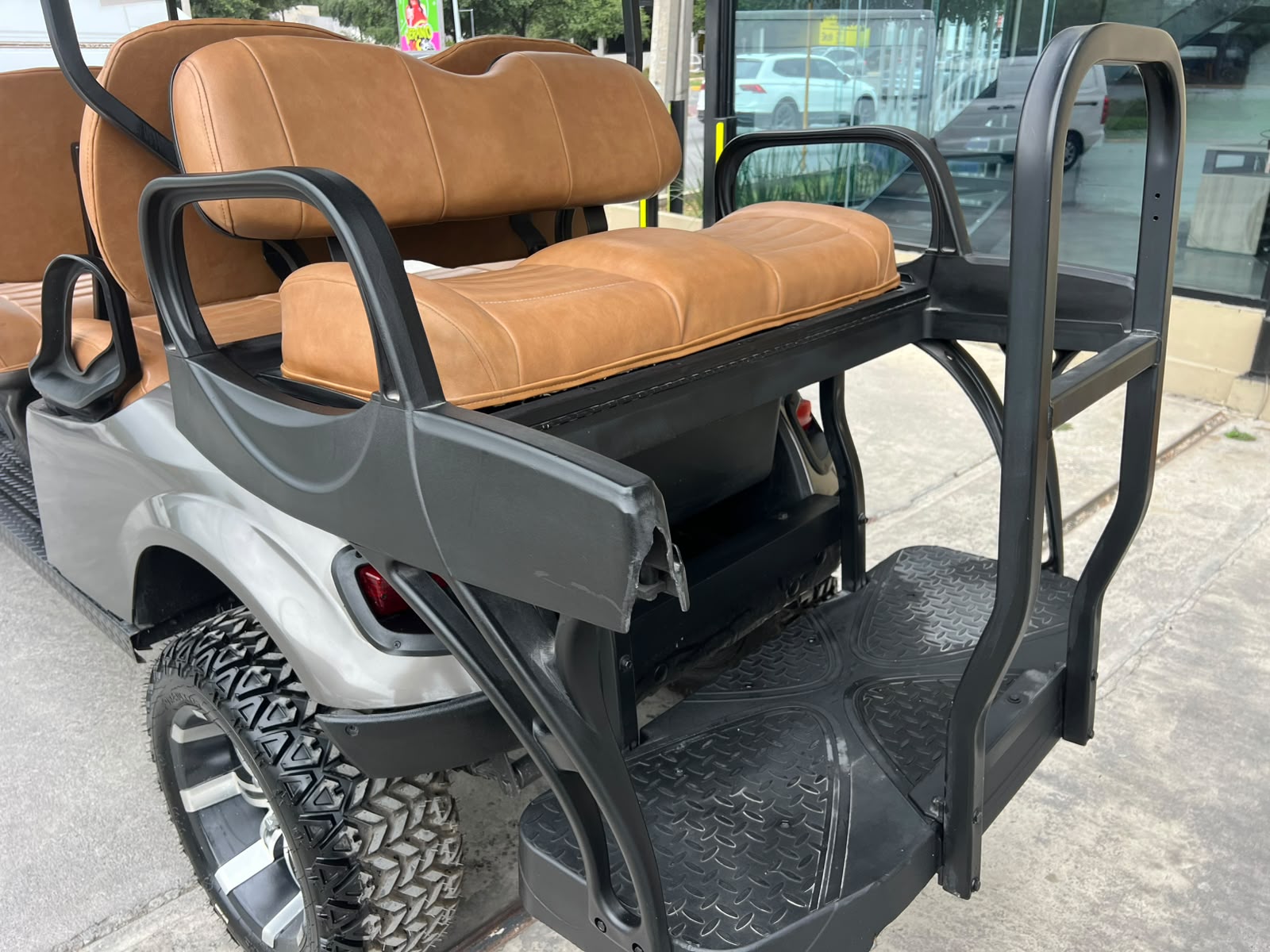 E-Z-GO Shuttle Express L6 72V Elite Lithium